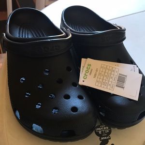 Black men’s Crocs